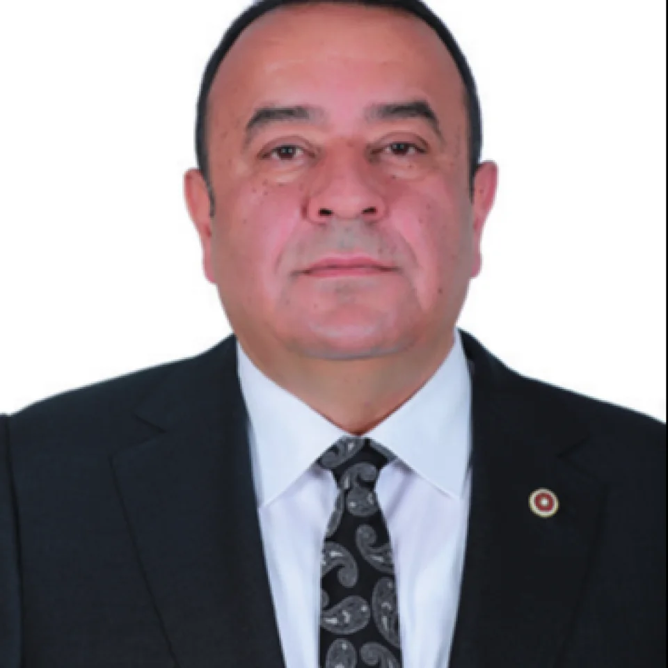 Adnan Beker