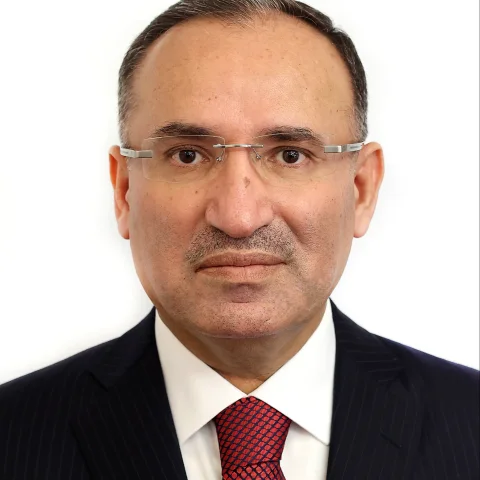 Bekir Bozdağ