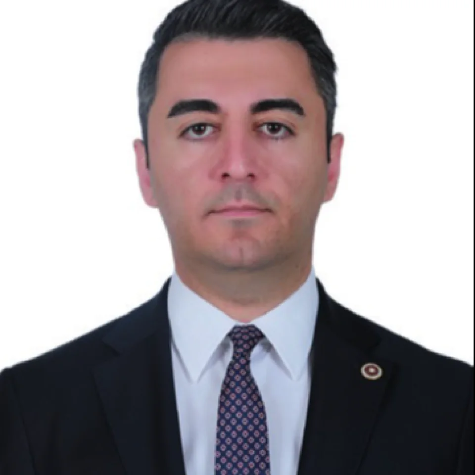 Cem Avşar