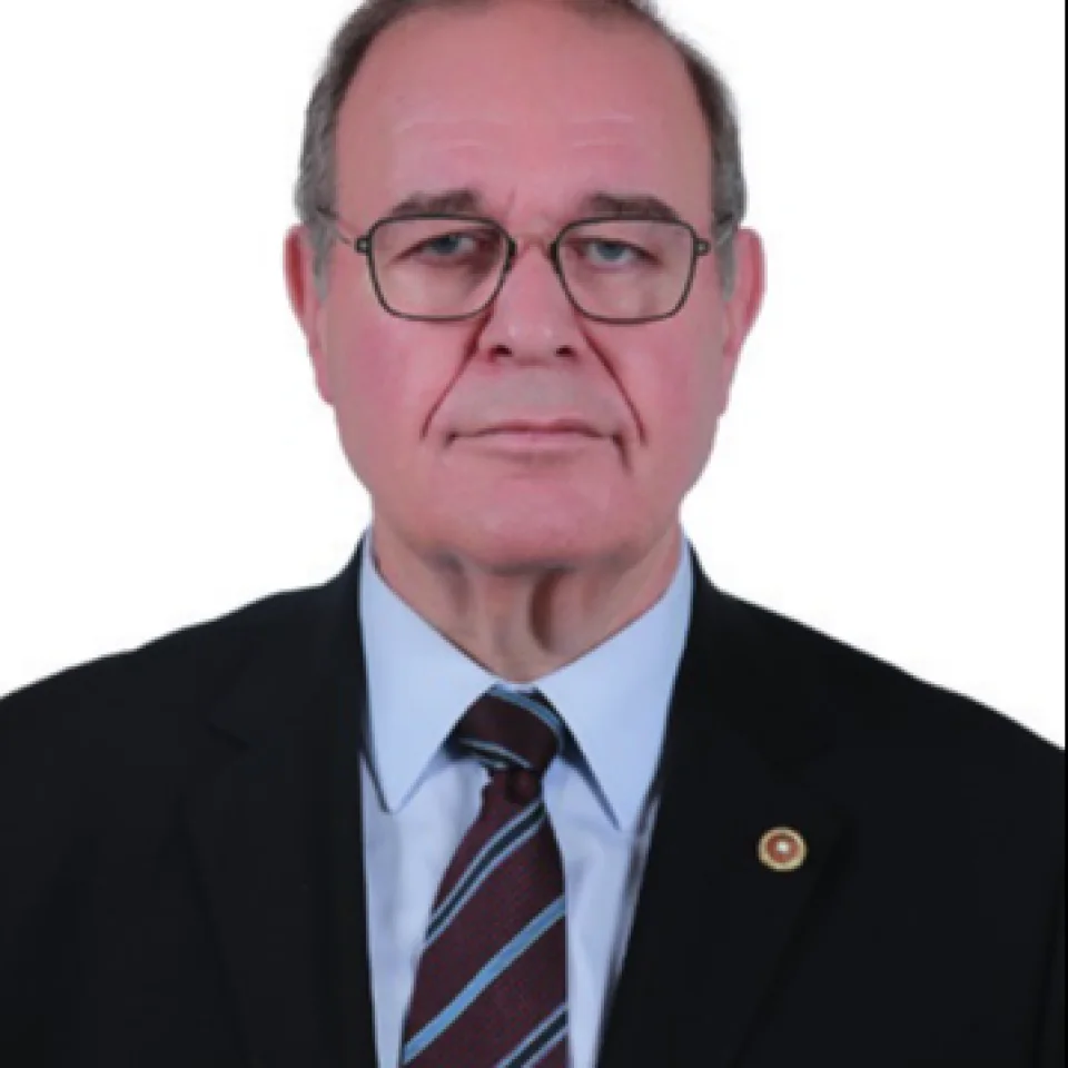 Faik Öztrak