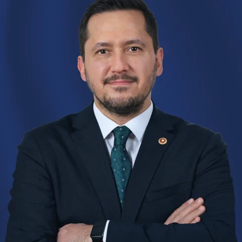 Selman Oğuzhan Eser